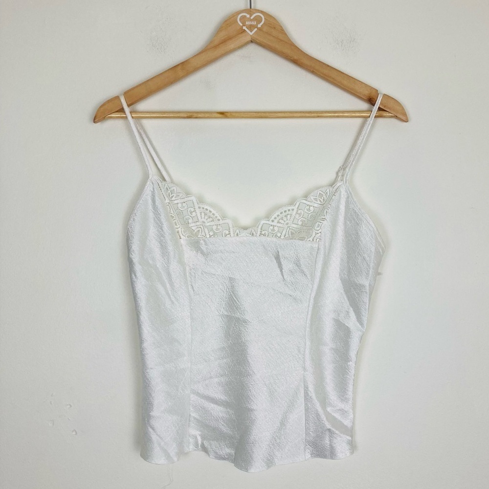 Vintage Victoria’s Secret Gold Label silky camisole with lace trim. Small